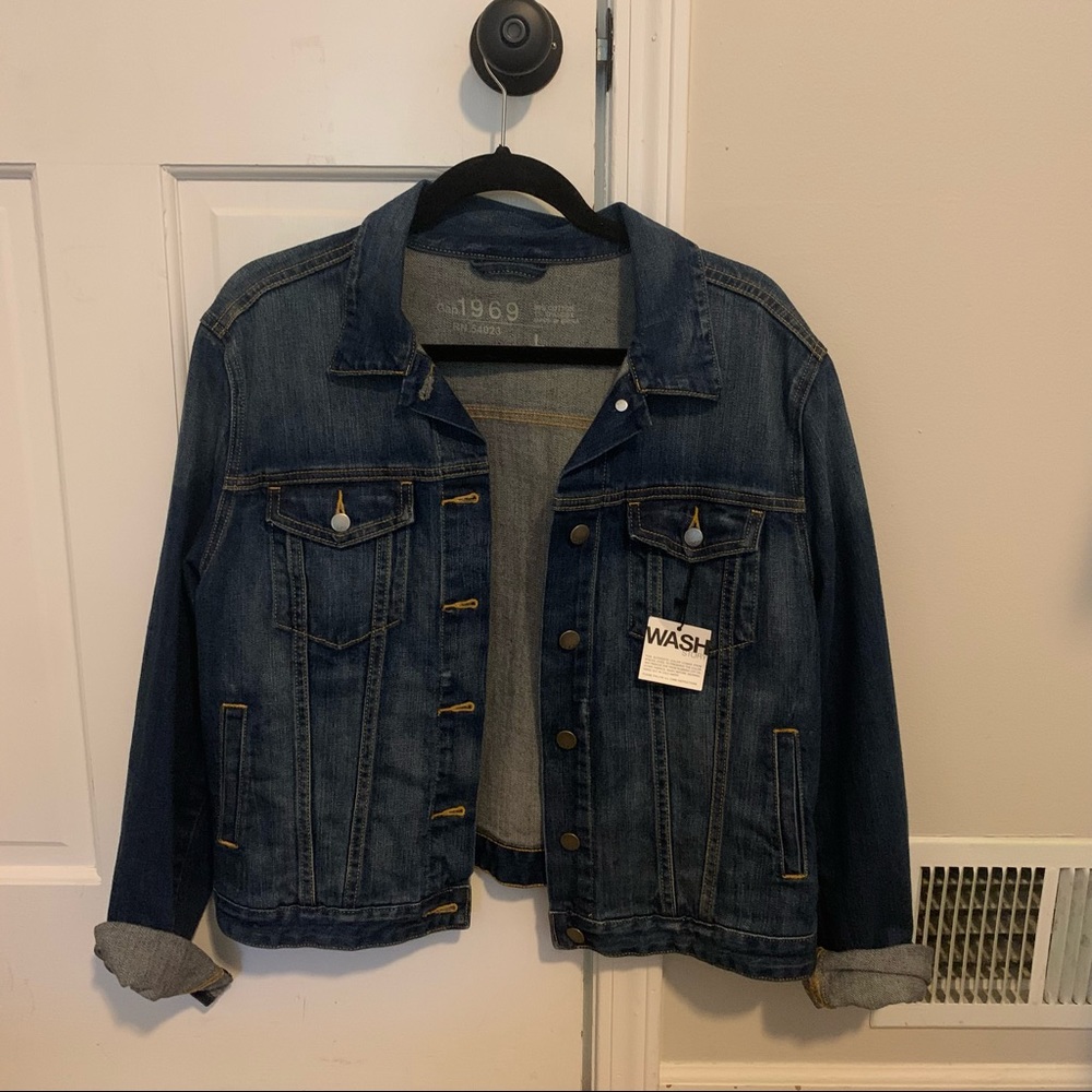 Gap jean jacket!!